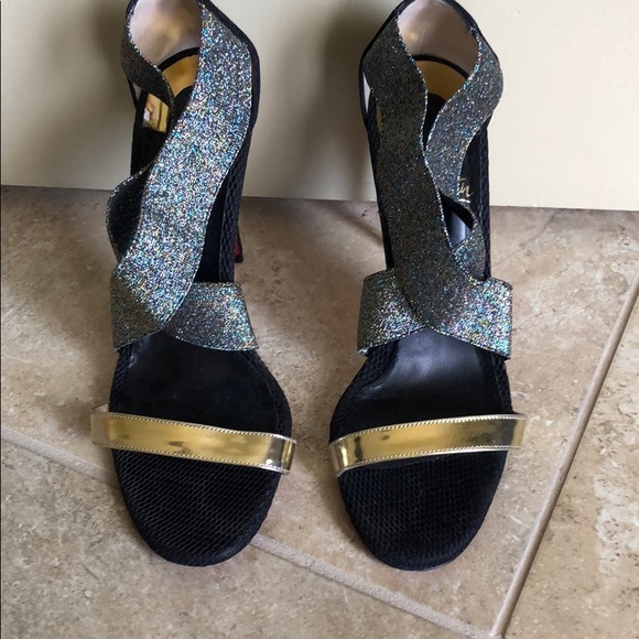 Christian Louboutin heels - Picture 2 of 10